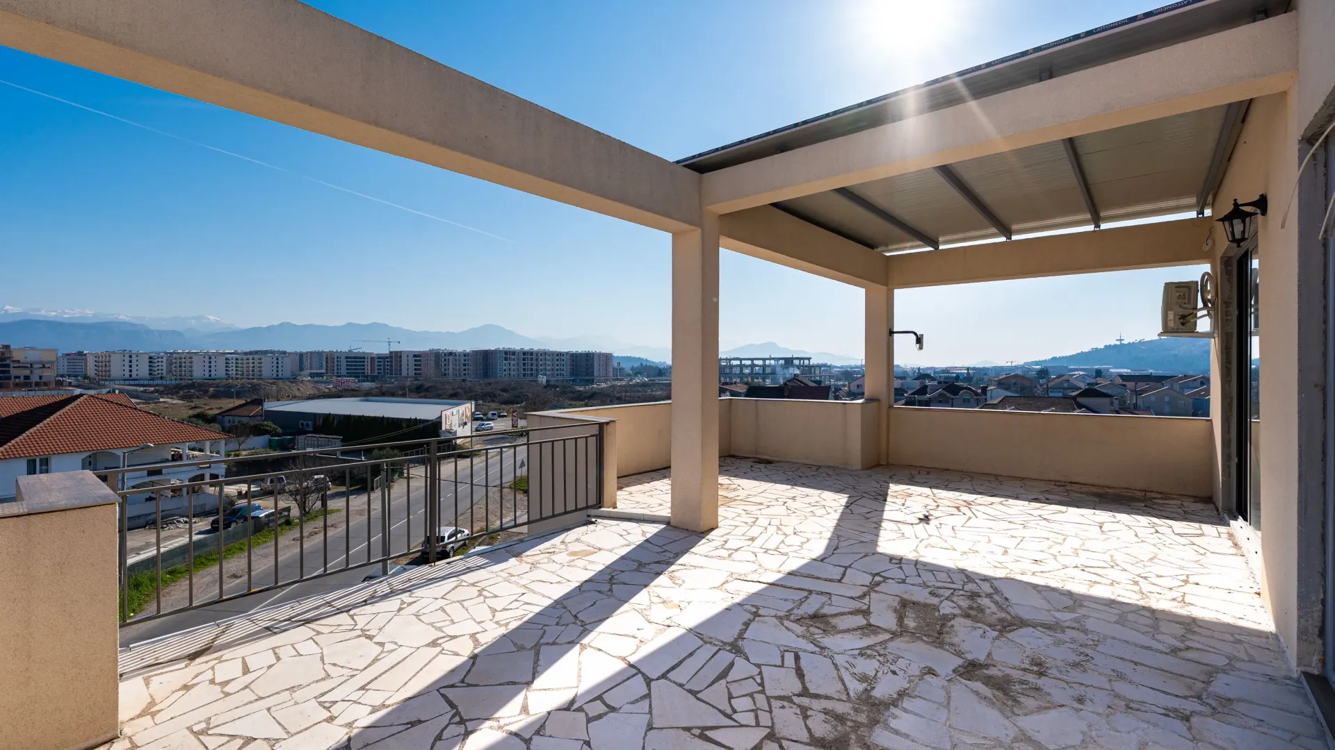Rent, office space, 600m², Gornja Gorica, Podgorica