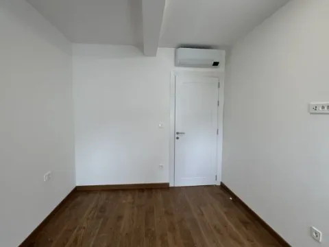 Rent, two bedroom apartment, 64m², Kruševac, Podgorica - image 2