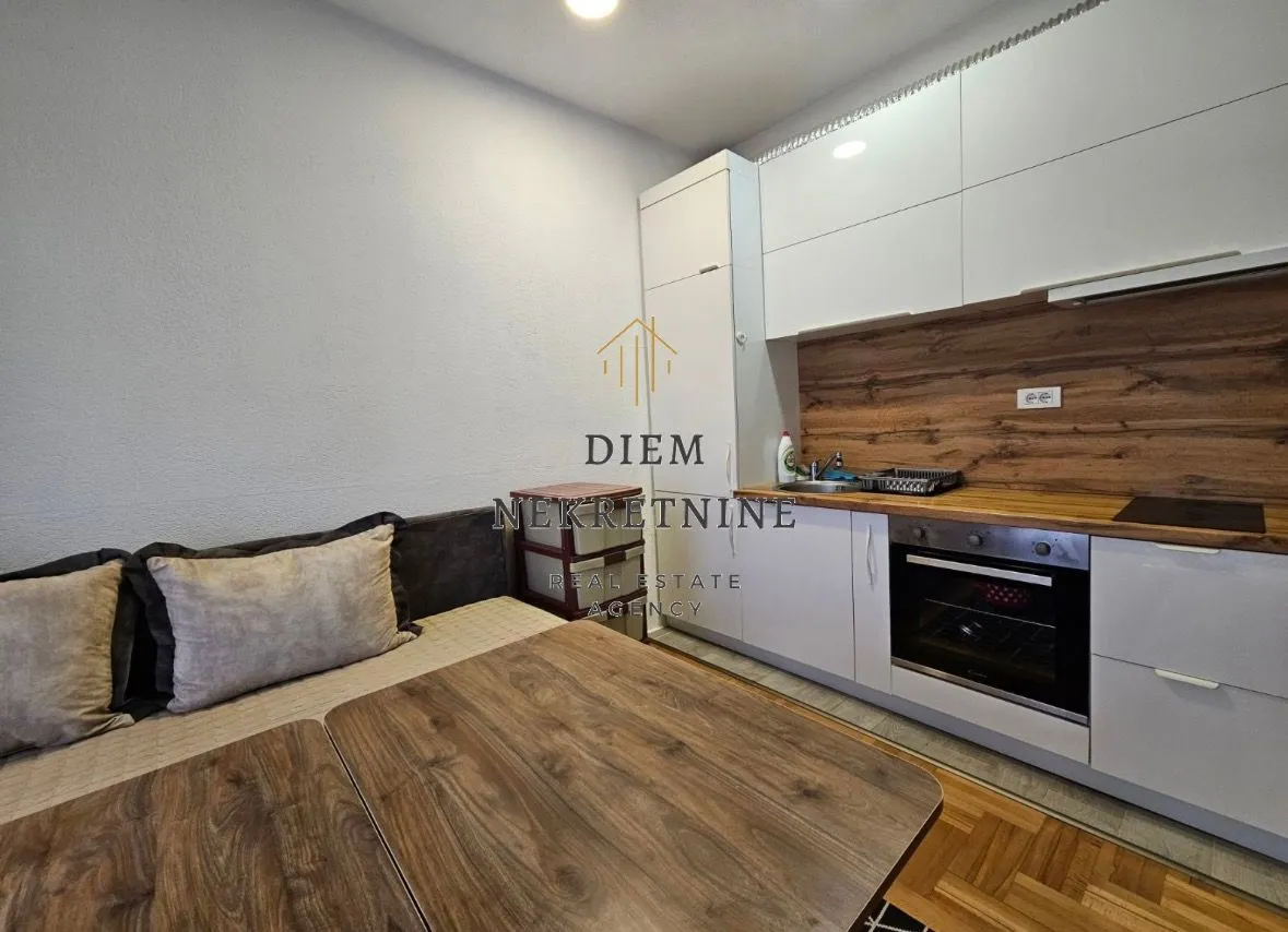 Izdavanje, garsonjera, 27m², Popovići, Bar