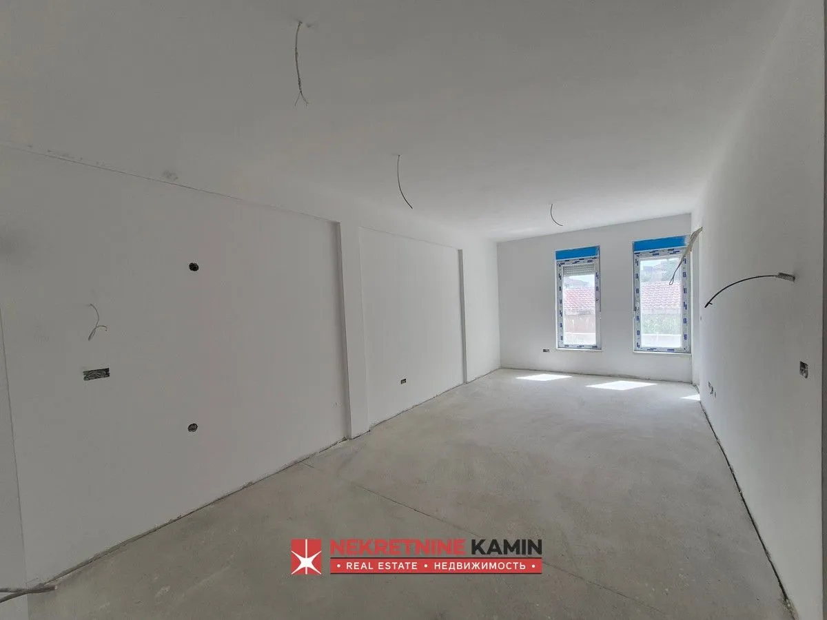 Prodaja, jednosoban stan, 42m², Podkošljun, Budva
