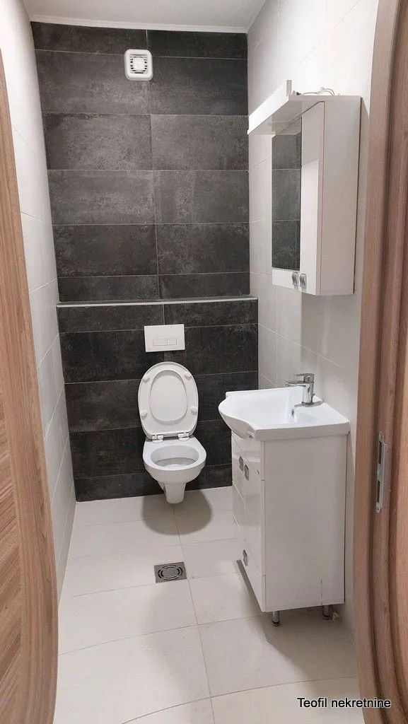 Prodaja, trosoban stan, 78m², Petrovaradin, Novi Sad