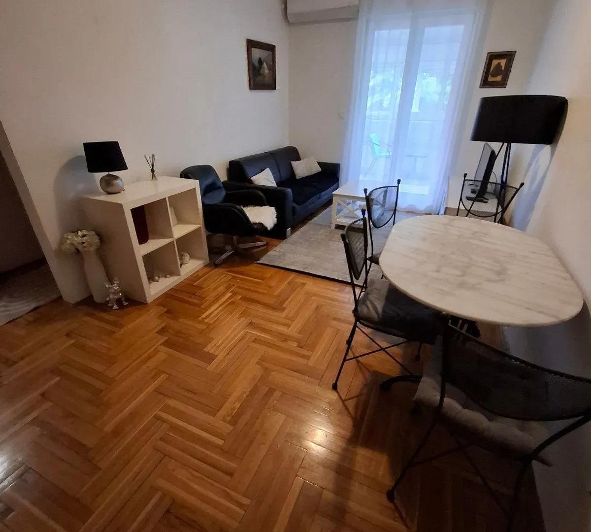 Izdavanje, jednosoban stan, 47m², Stari Aerodrom, Podgorica