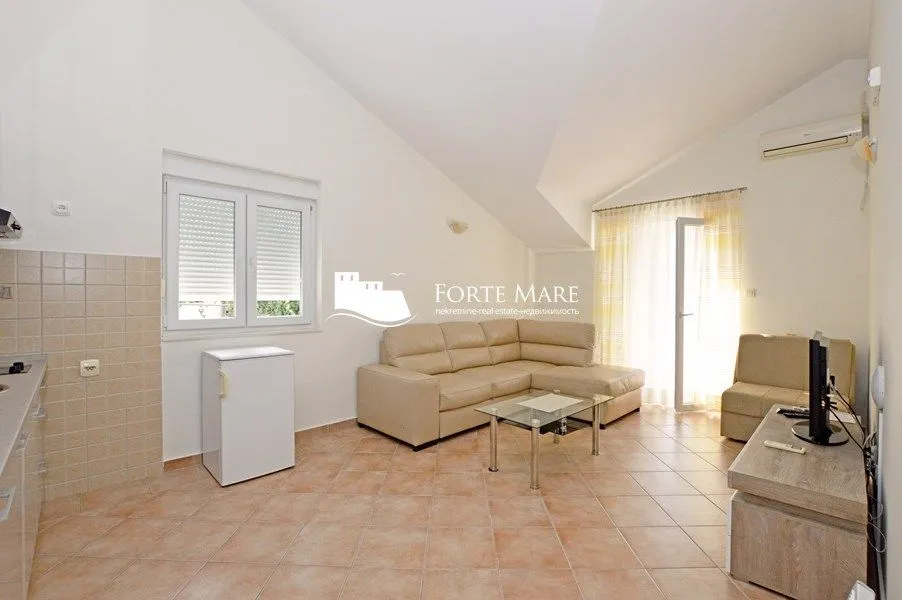 Prodaja, dvosoban stan, 46m², Đenovići, Herceg Novi