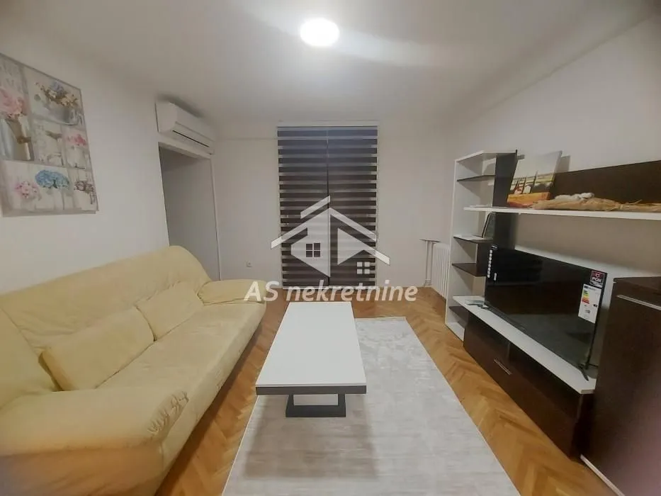 Rent, apartment, 62m², Slavija, Vračar Sve Podlokacije
