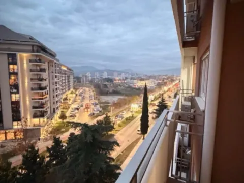 Izdavanje, jednosoban stan, 47m², Central Point, Podgorica - image 12