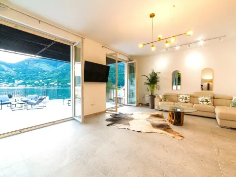 Rent, house, 315m², Tivat, Crna Gora - image 3