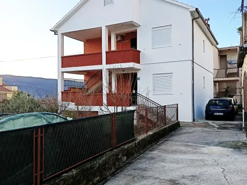 Prodaja, kuća, 237m², Topla, Herceg Novi - image 1