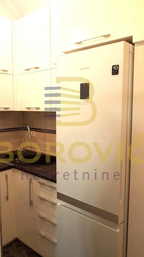Prodaja, dvosoban stan, 84m², Labudovo Brdo, Beograd