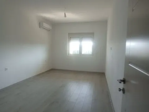 Sale, four bedroom apartment, 169m², Ulcinj, Crna Gora - image 5