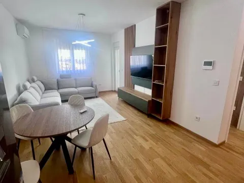 Rent, one bedroom apartment, 47m², Stari Aerodrom, Podgorica - image 4