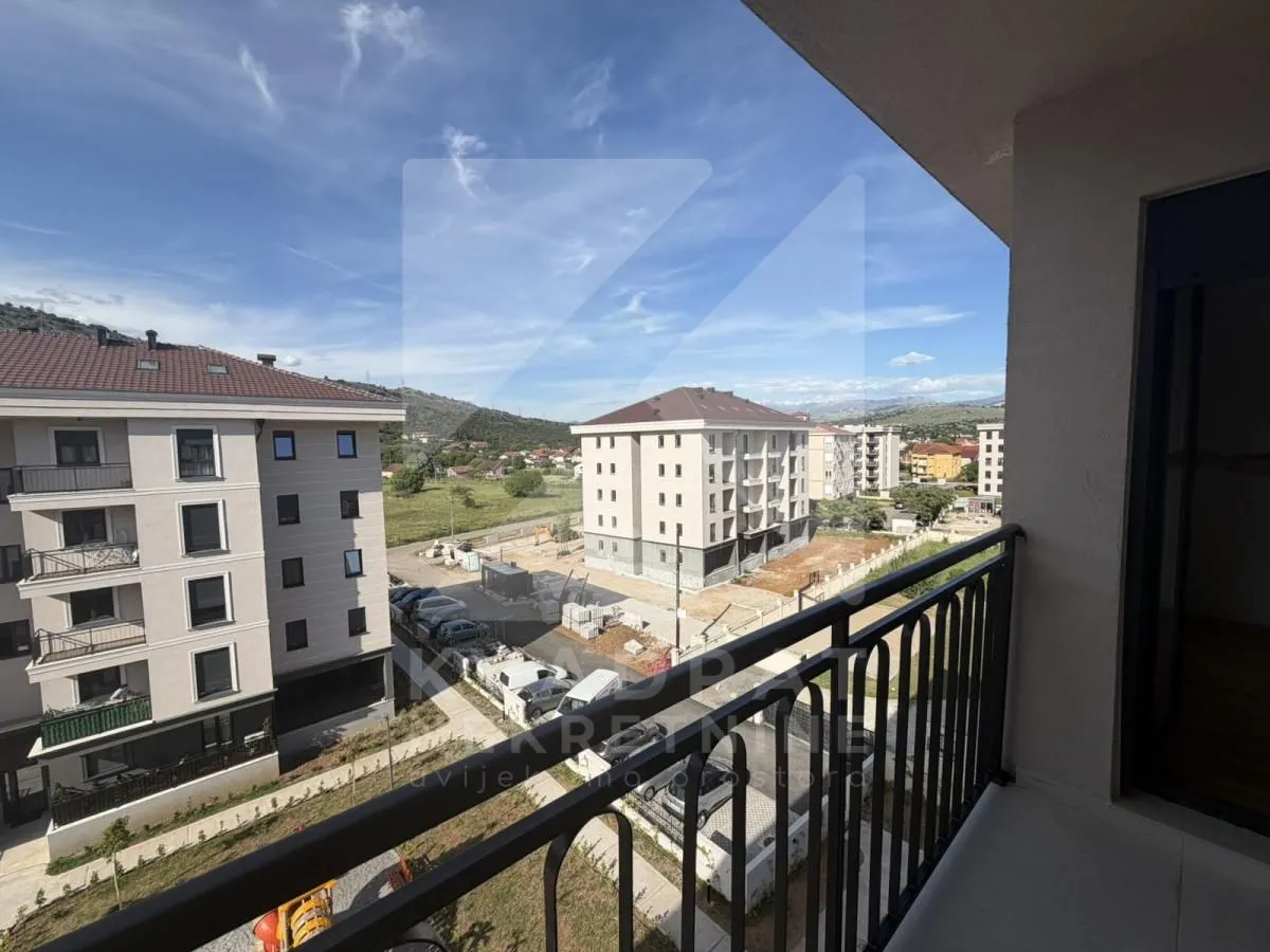 Izdavanje, jednosoban stan, 45m², Tološi, Podgorica