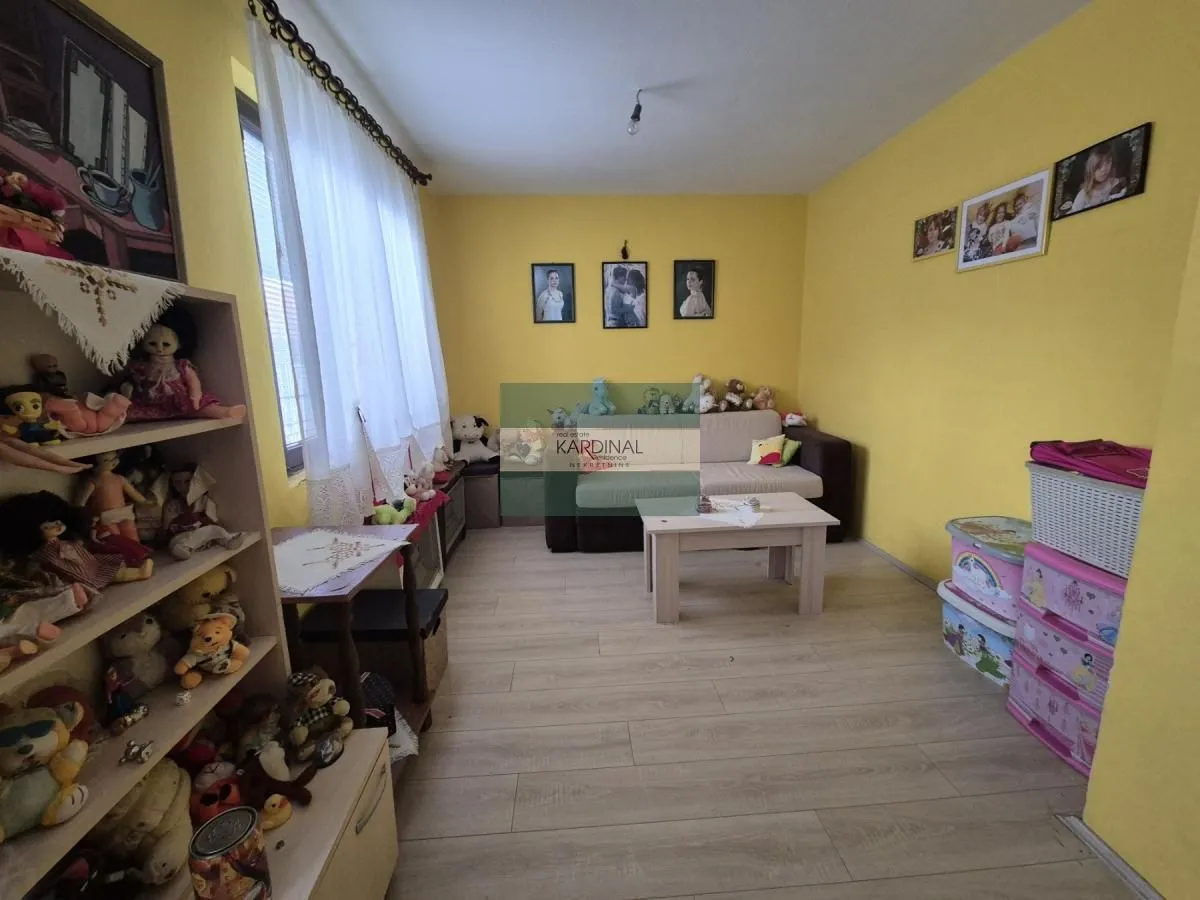 Prodaja, kuća, 300m², Tonja, Ćuprija
