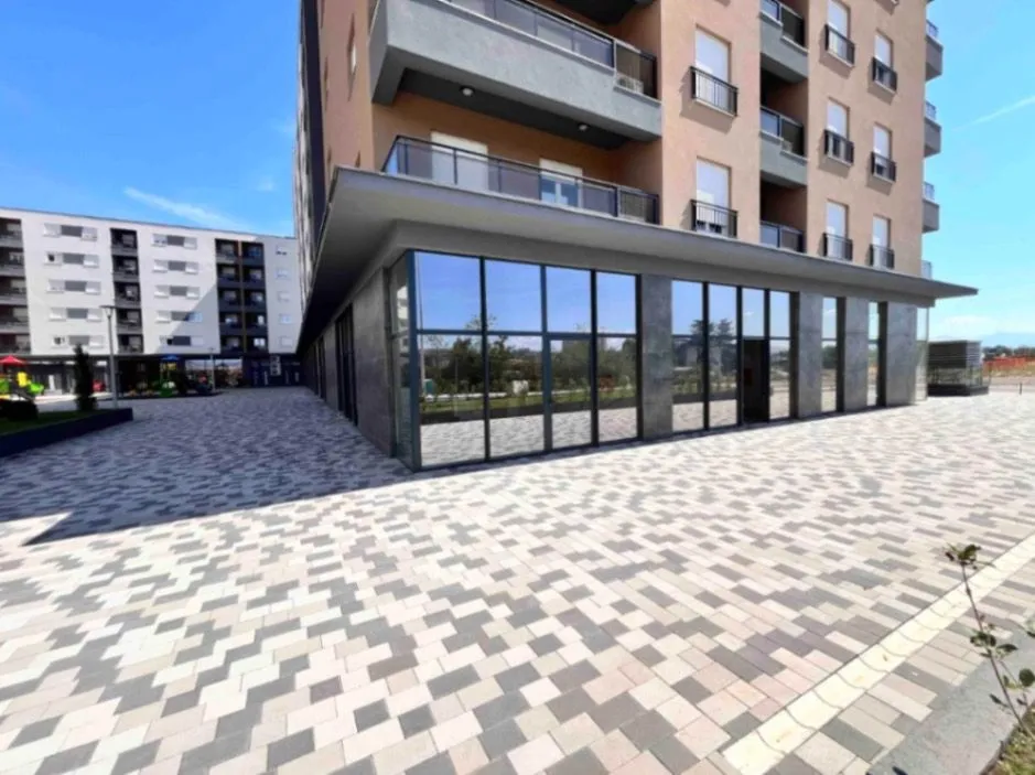 Izdavanje, poslovni prostor, 283m², Stari Aerodrom, Podgorica