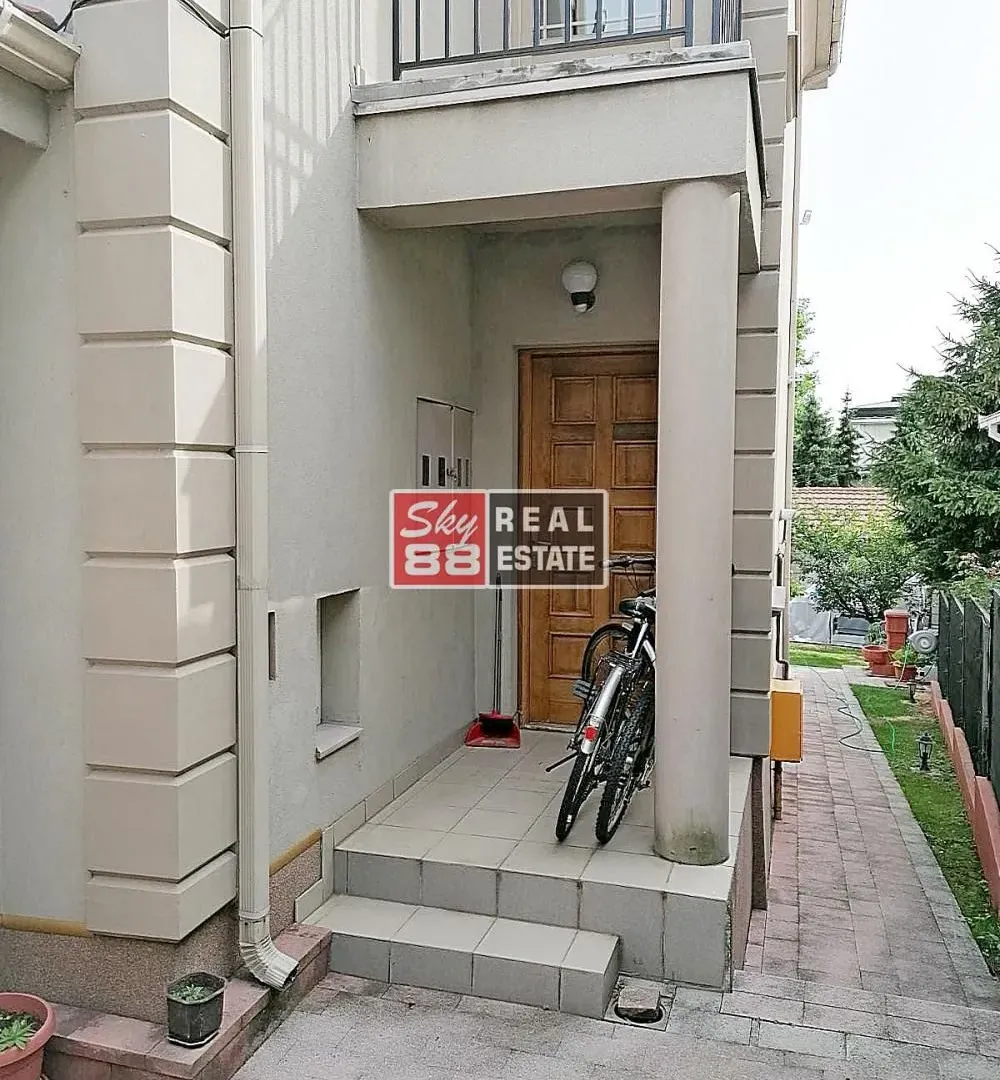 Rent, house, 565m², Savski Venac, Beograd