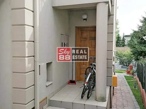 Rent, house, 565m², Savski Venac, Beograd - image 16