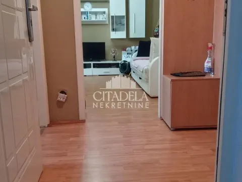 Sale, one bedroom apartment, 42m², Čukarica, Beograd - image 2