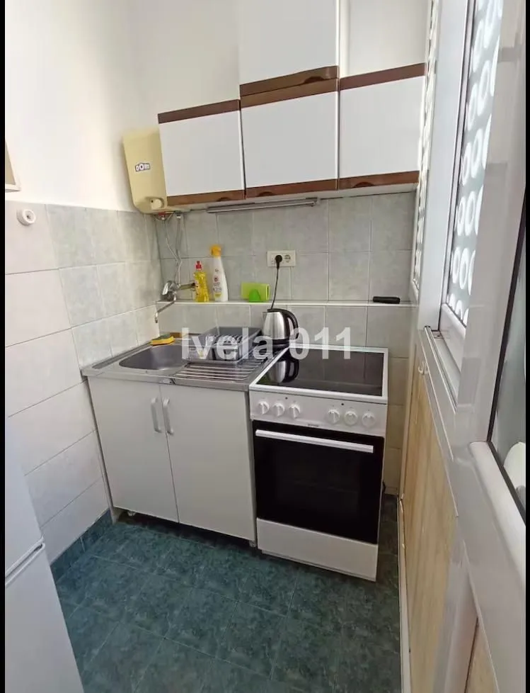 Rent, two bedroom apartment, 45m², Vračar Sve Podlokacije, Beograd