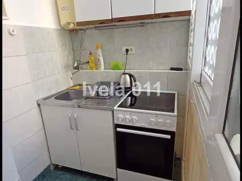Rent, two bedroom apartment, 45m², Vračar Sve Podlokacije, Beograd - image 10