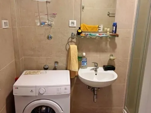 Izdavanje, trosoban stan, 88m², Centar, Novi Sad - image 14