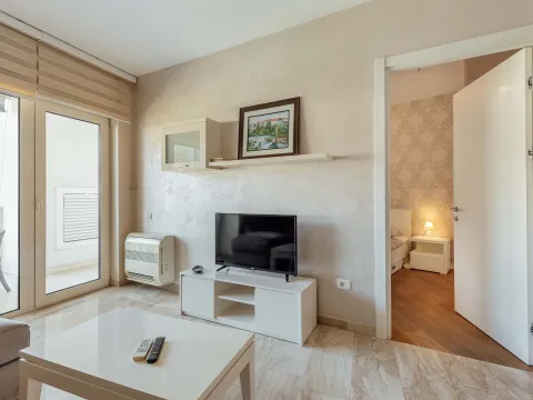 Sale, one bedroom apartment, 63m², Tre Canne, Budva - image 5