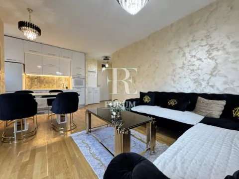 Izdavanje, jednosoban stan, 50m², City Kvart, Podgorica - image 4