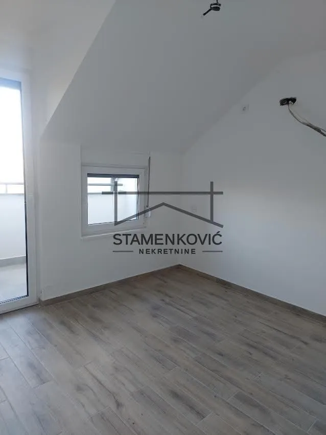 Prodaja, trosoban stan, 86m², Veternička rampa, Novi Sad Sve Podlokacije