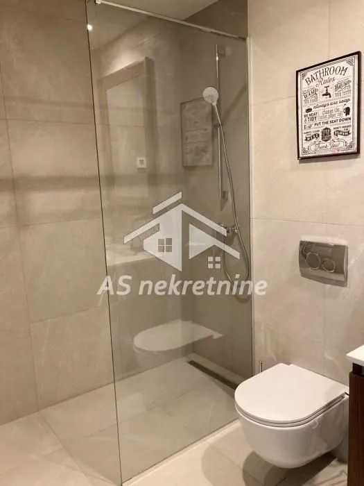 Izdavanje, dvosoban stan, 58m², Savski Venac, Beograd