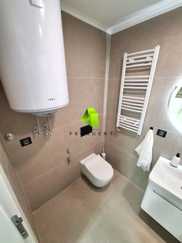 Rent, office space, 50m², Medijana, Niš