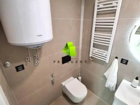 Izdavanje, poslovni prostor, 50m², Medijana, Niš - image 15