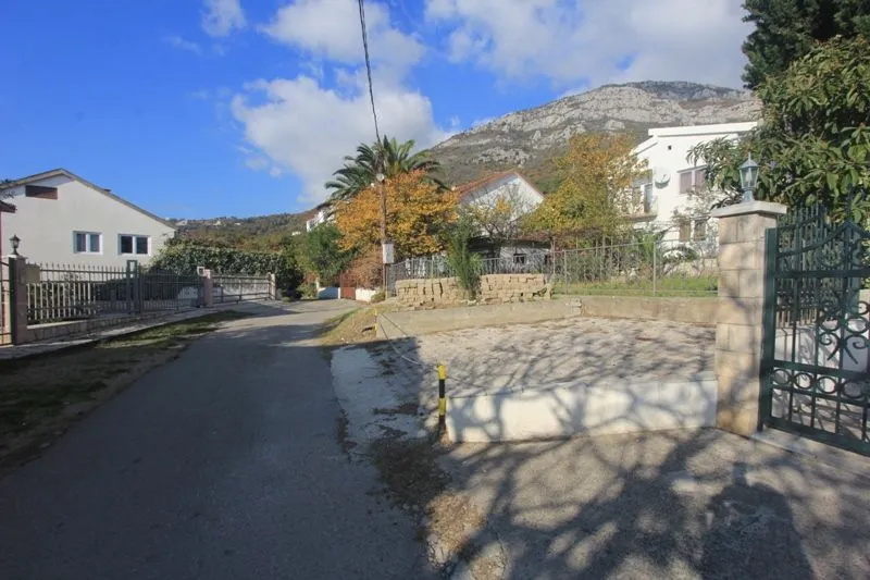 Sale, house, 296m², Šušanj, Bar