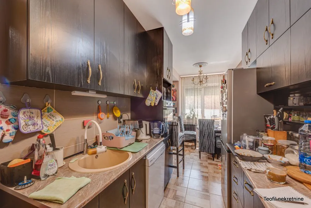 Sale, two bedroom apartment, 84m², Vračar, Šid