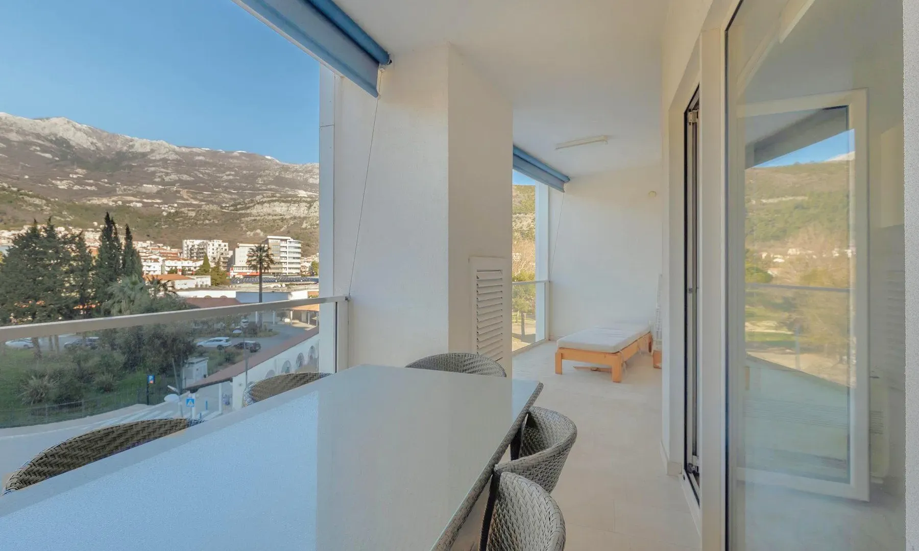 Prodaja, jednosoban stan, 63m², Tre Canne, Budva