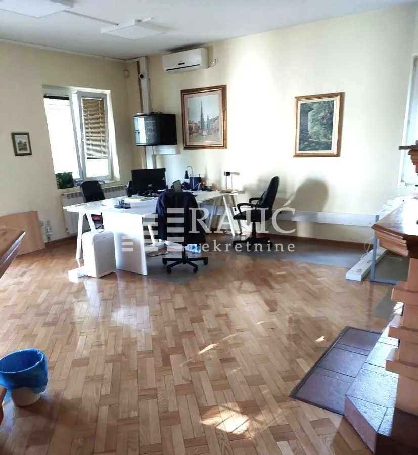 Rent, house, 550m², Uciteljsko Naselje, Zvezdara Sve Podlokacije