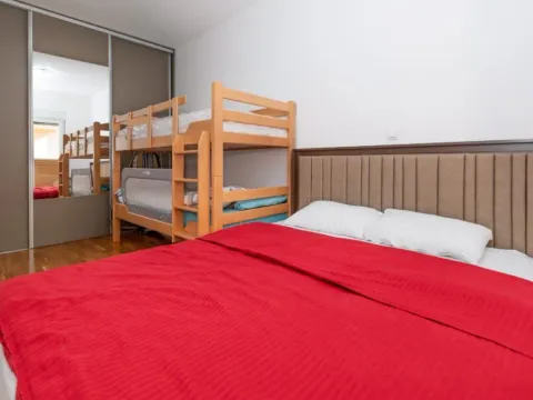 Prodaja, jednosoban stan, 48m², Tuški Put, Podgorica - image 11
