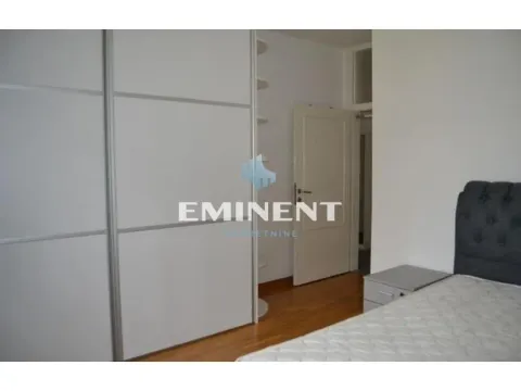 Izdavanje, četvorosoban stan, 110m², Savski Venac, Beograd - image 9