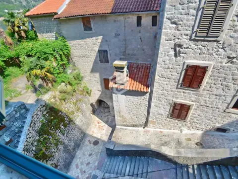 Sale, one bedroom apartment, 34m², Kotor, Crna Gora - image 18