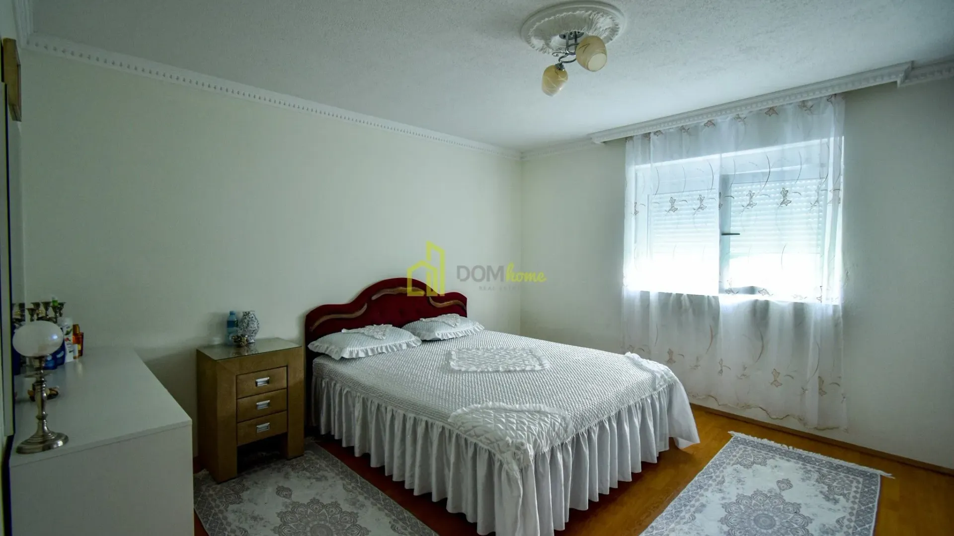 Sale, house, 303m², Konik, Podgorica