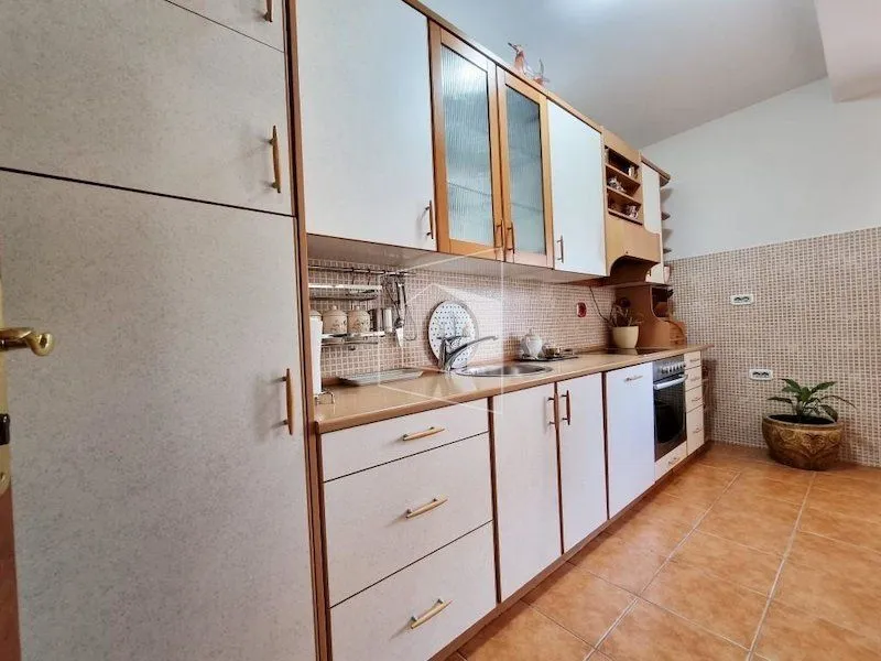 Rent, apartment, 100m², Gorica C, Podgorica