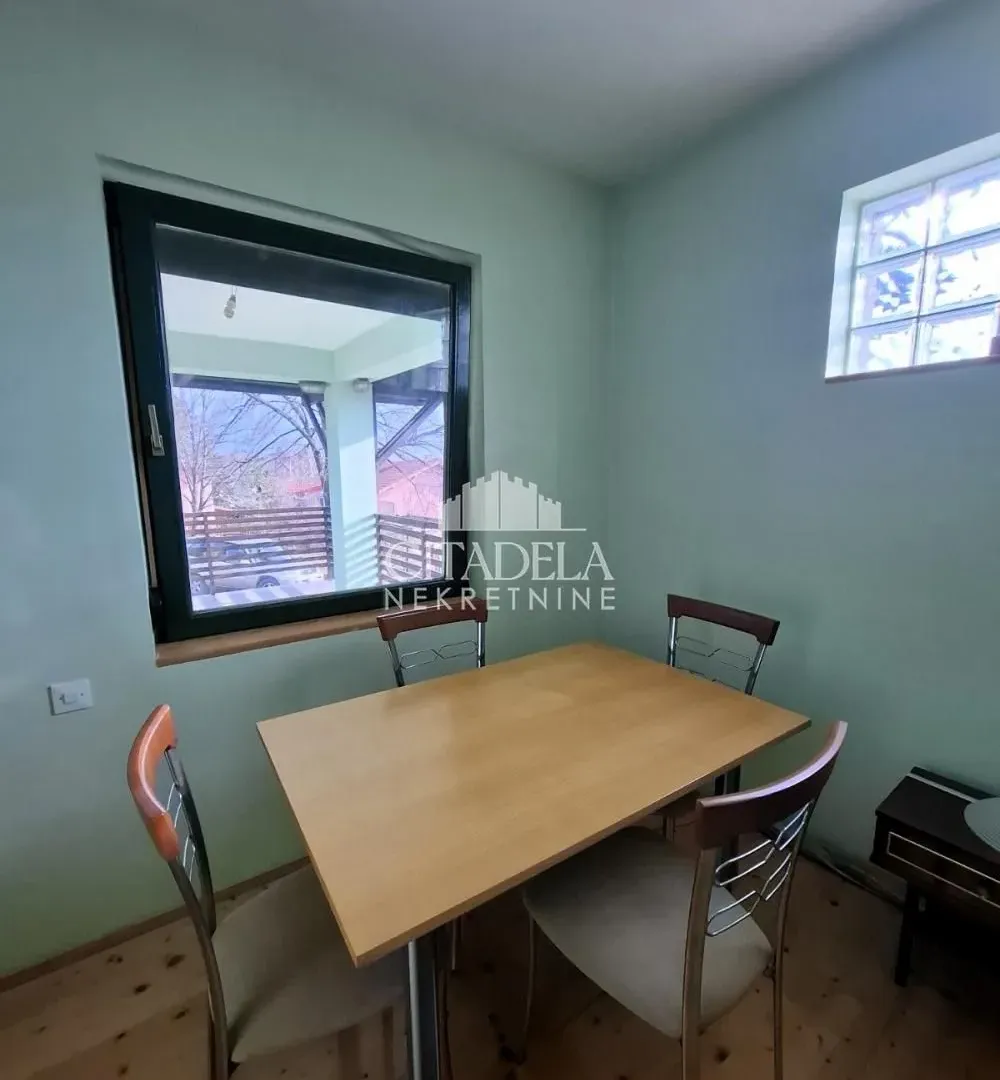 Prodaja, kuća, 173m², Irig, Srbija