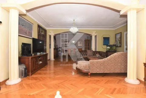 Prodaja, kuća, 752m², Zelenika, Podgorica - image 15