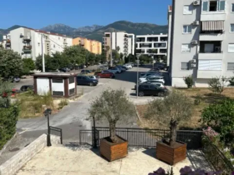 Izdavanje, jednosoban stan, 48m², Seljanovo, Tivat - image 6