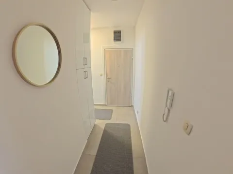 Rent, two bedroom apartment, 72m², Blok 9, Podgorica - image 7