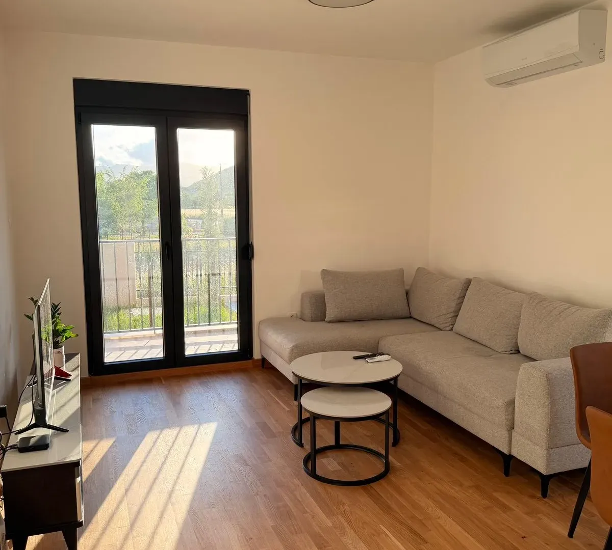 Rent, two bedroom apartment, 61m², Tološi, Podgorica