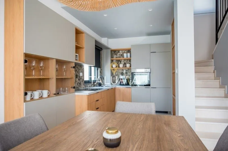 Sale, house, 160m², Ivanovići, Budva