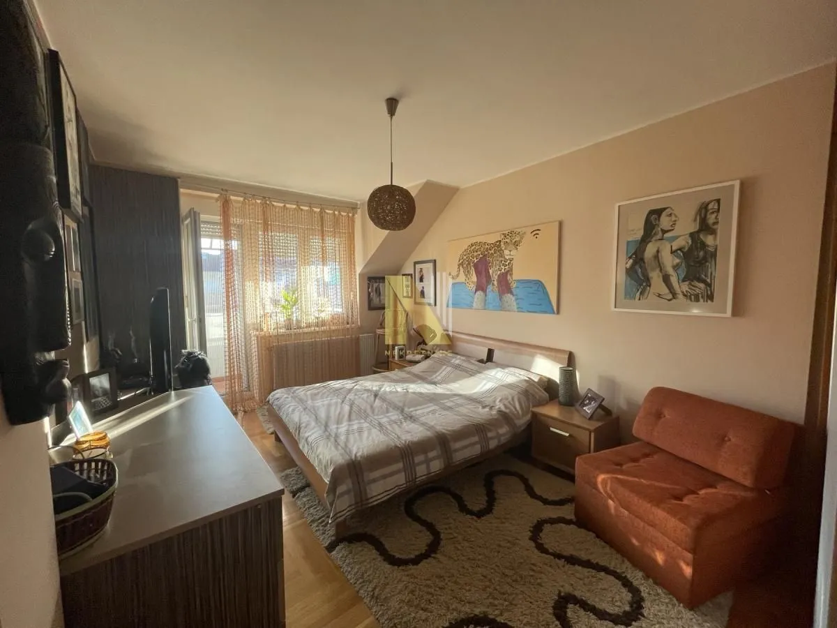 Prodaja, četvorosoban stan, 127m², Sajmište, Novi Sad