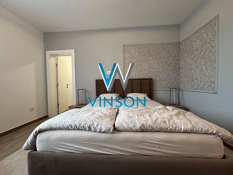 Izdavanje, dvosoban stan, 120m², Petrovaradin, Novi Sad