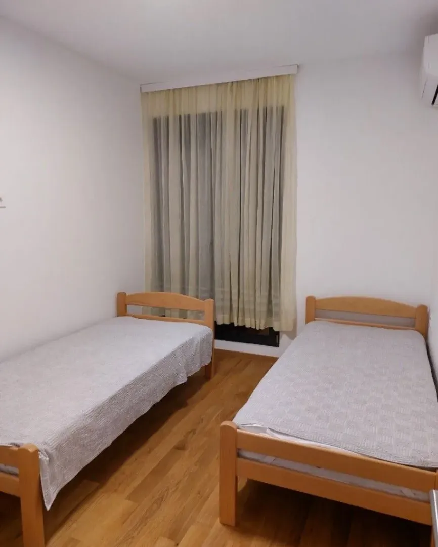 Izdavanje, dvosoban stan, 55m², New City, Podgorica