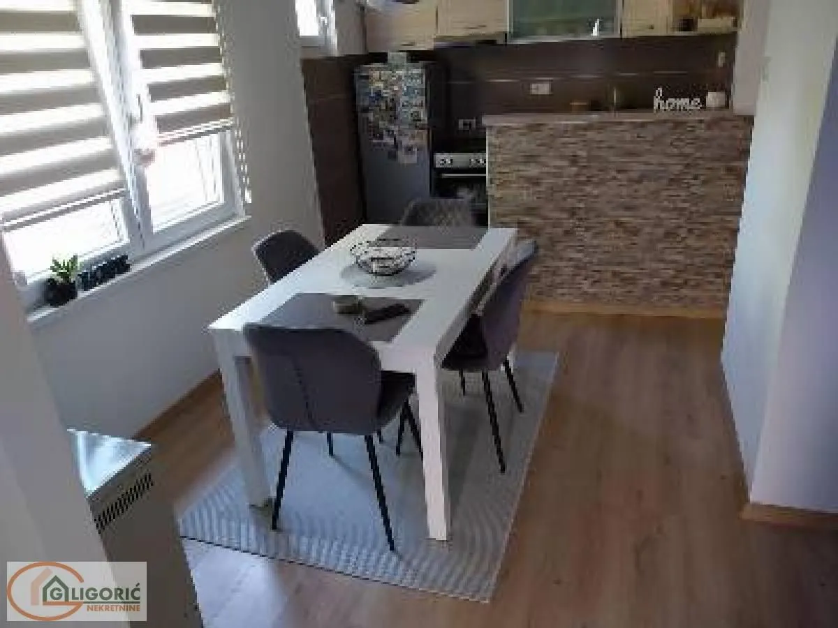 Prodaja, kuća, 80m², Cvetkova Pijaca, Zvezdara Sve Podlokacije