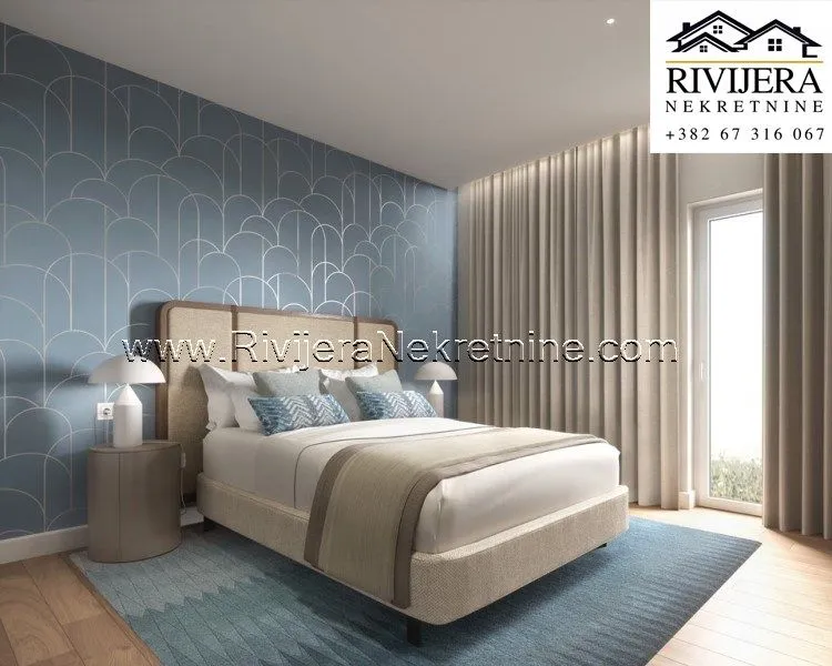 Prodaja, dvosoban stan, 179m², Centar, Tivat