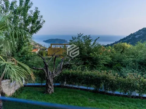 Izdavanje, kuća, 300m², Markovići, Budva - image 9